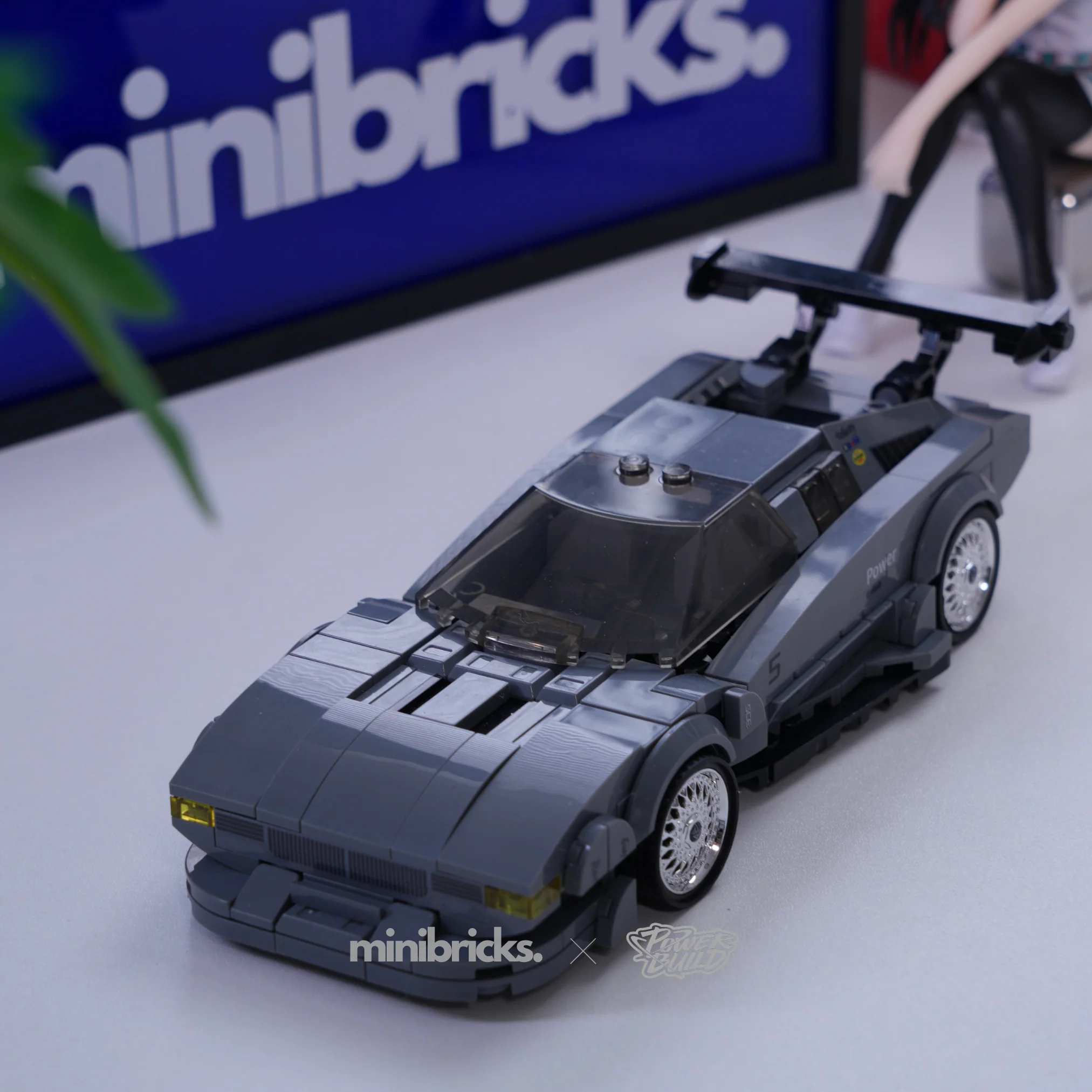 70s German Legend - Image 10